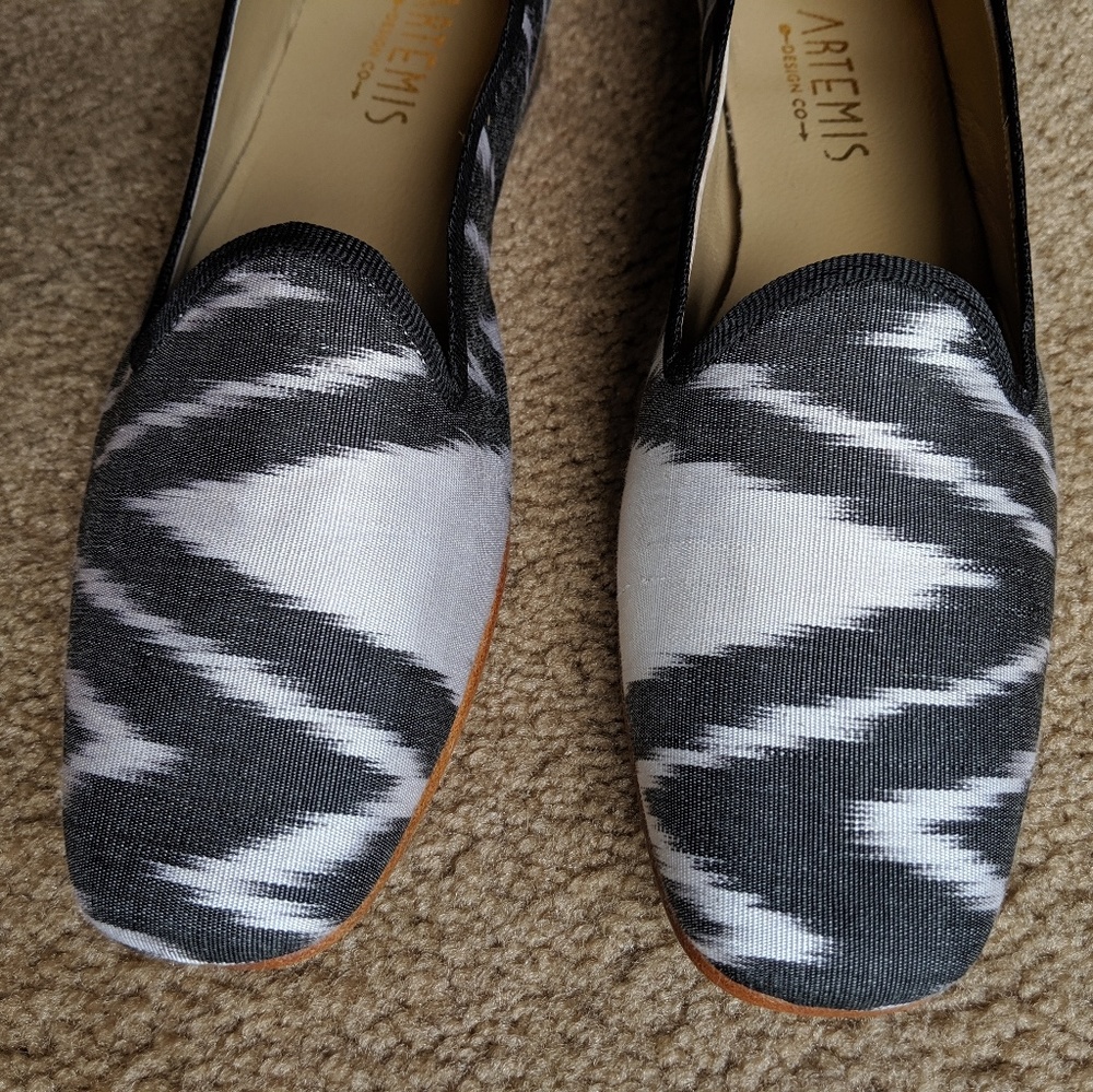 Artemis Silk Loafers sz 39